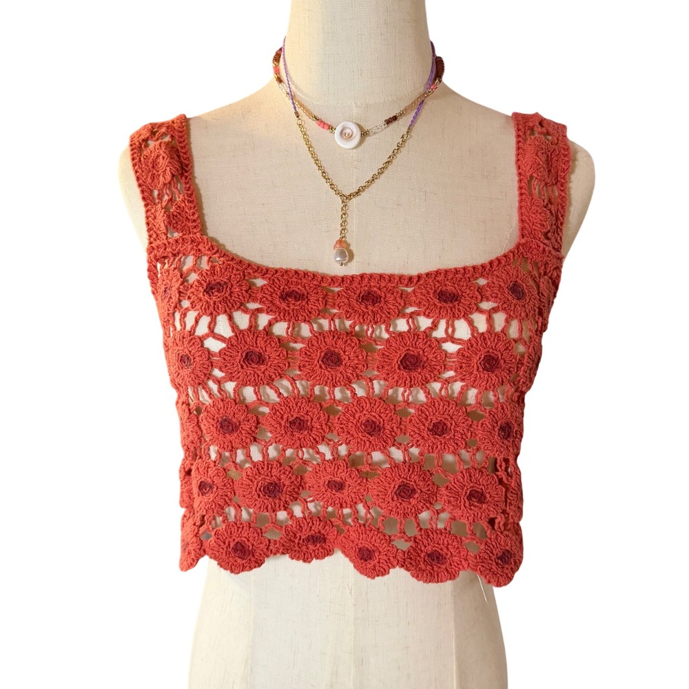 Julia by Love J Crochet Crop Top Rust Orange Red Floral Knit Boho Sleeveless M
